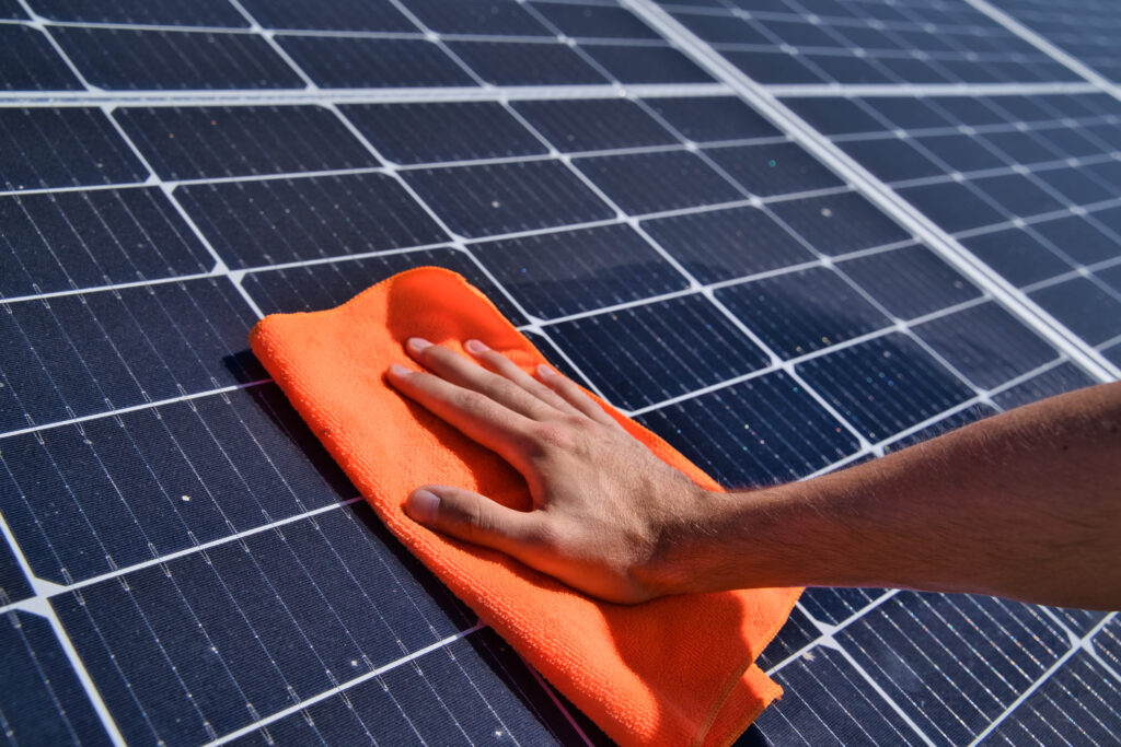 5 Reasons to Clean Your Solar Panels